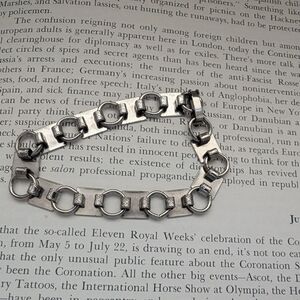 Silver Geometric Chain Bracelet